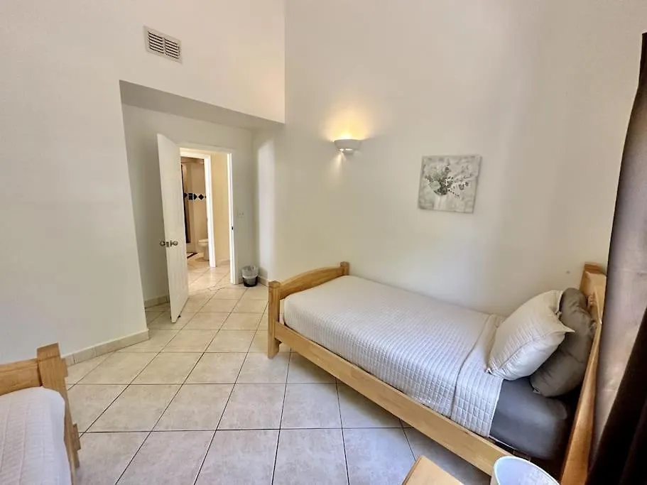 Villa Utopia Jolly Harbour 0*,  Antígua e Barbuda